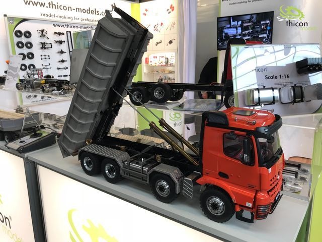 Thicon R C 8x8 Hook Lift Truck without cab ARTR 1 14 All Metal